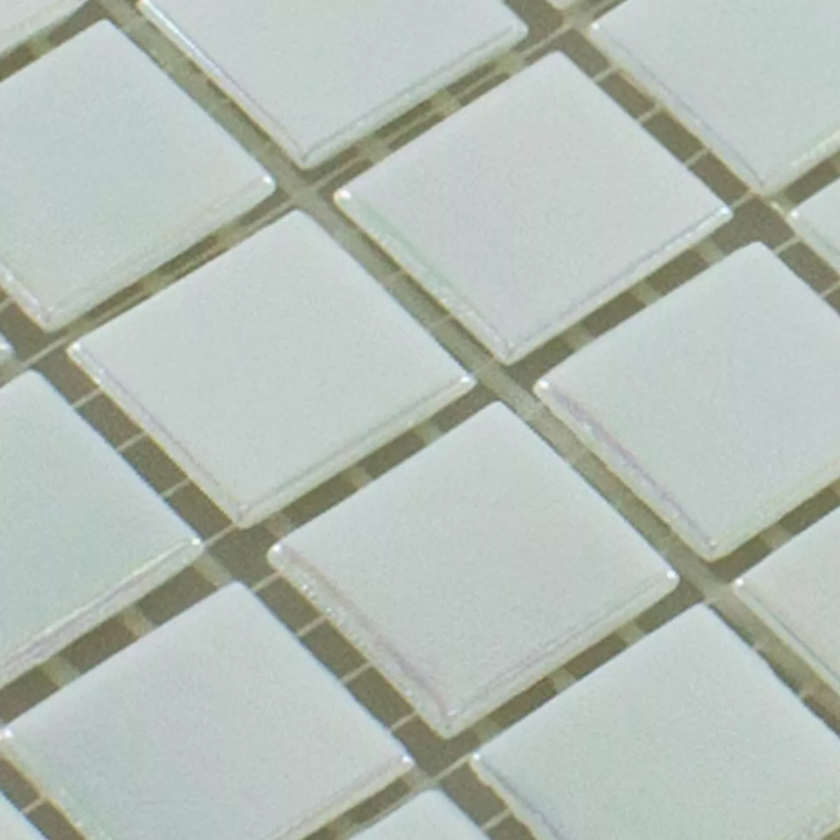 Sample Glass Mosaic Nacre Effect Ingolstadt Blanc Square 
