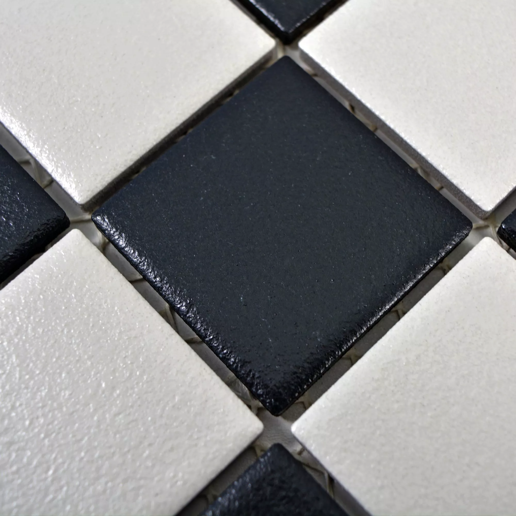 Ceramic Mosaic Tiles Heinmot Black White R10 Q48