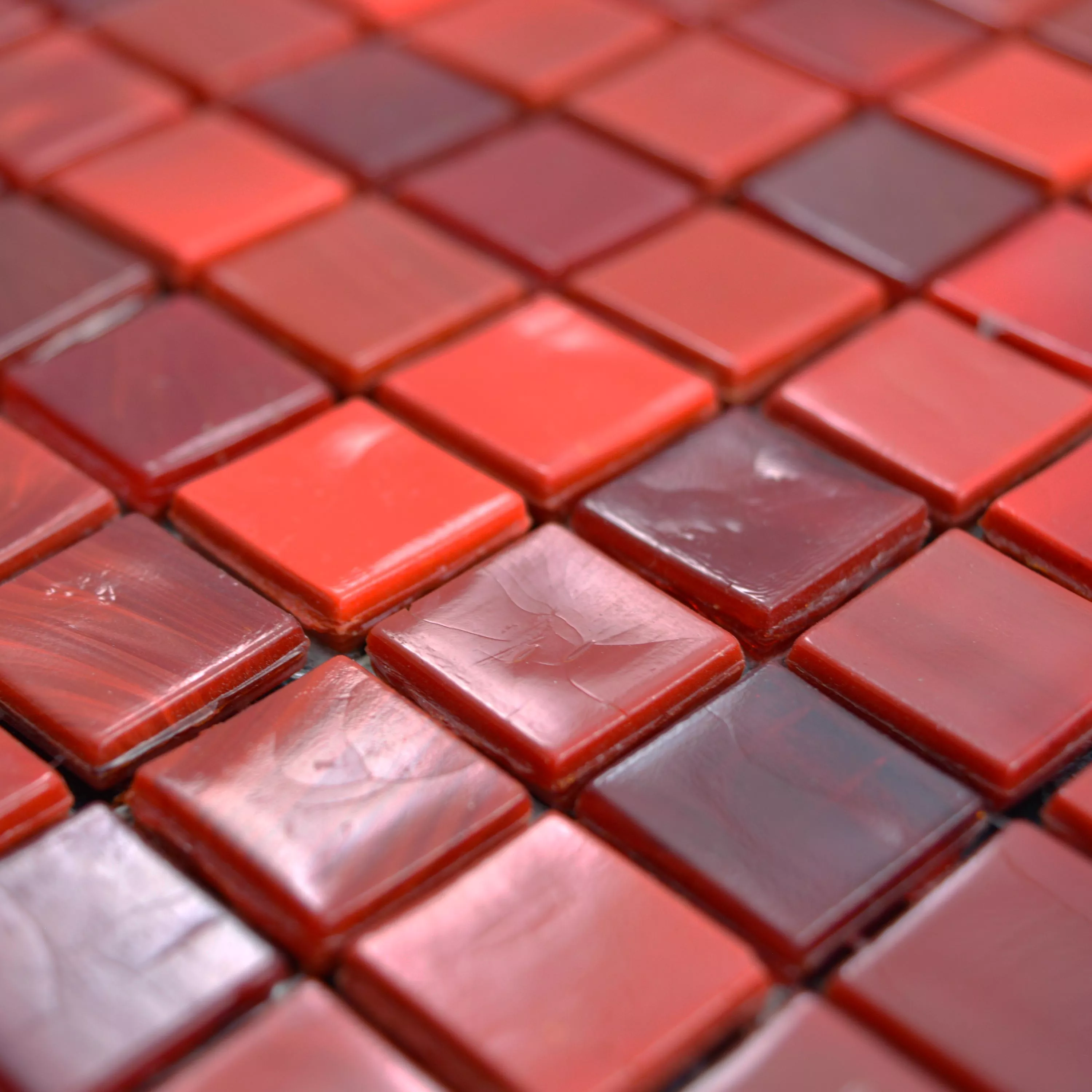 Glass Mosaictiles Rexford Nacre Effect Red